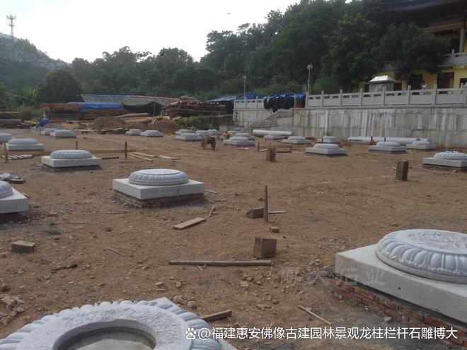 石雕柱墩在乡村建筑中的风格